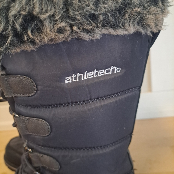 Athletech Faux Fur Trim Winter Snow Boots
Size: 9 - Picture 2 of 7